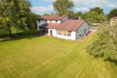 Exterior - 3202 Stoneway E Dr, Sandusky, OH 44870 photo 7 of 9