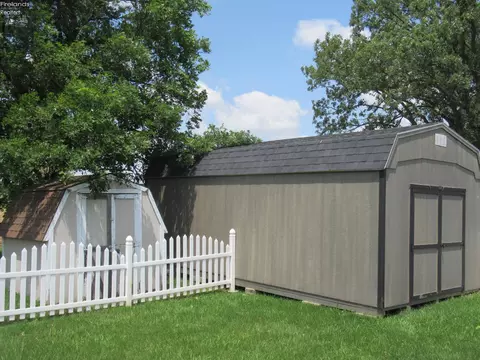 912 Armstrong St, Willard, OH 44890 photo 7
