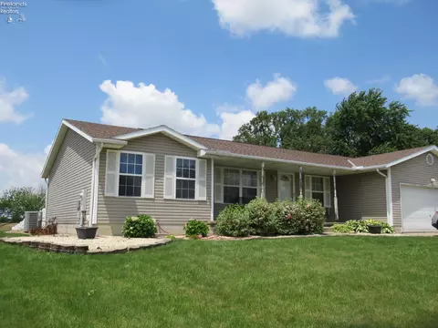 912 Armstrong St, Willard, OH 44890