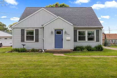 610 Clinton St, Port Clinton, OH 43452