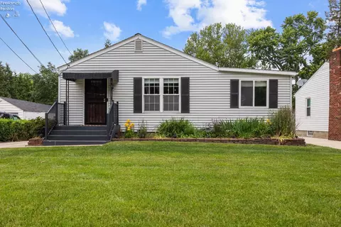46320 Middle Ridge Rd, Amherst, OH 44001