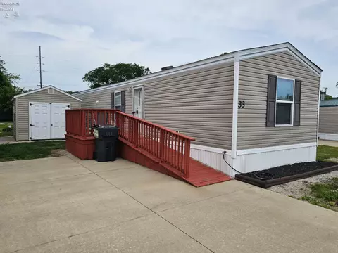 111 Flat Rock Rd #33, Bellevue, OH 44811