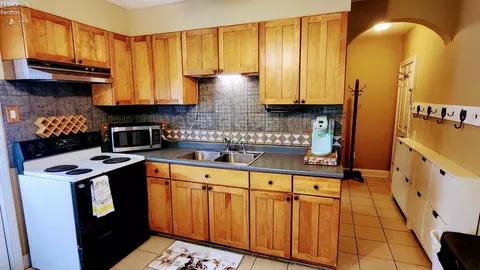 502 Adams Ave, Huron, OH 44839 photo 11