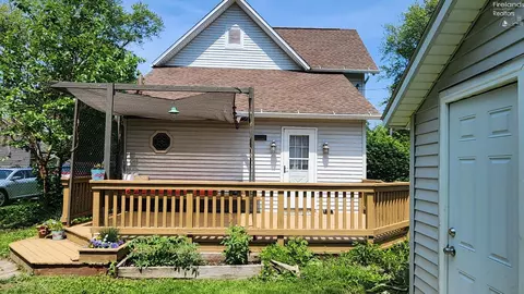 502 Adams Ave, Huron, OH 44839 photo 3