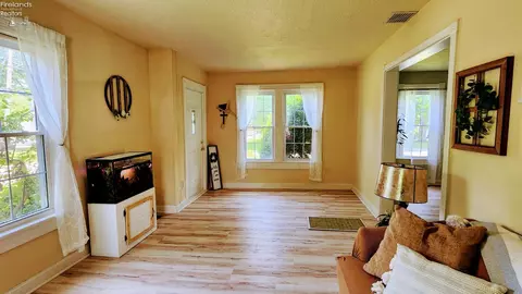 502 Adams Ave, Huron, OH 44839 photo 5