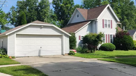 502 Adams Ave, Huron, OH 44839 photo 2