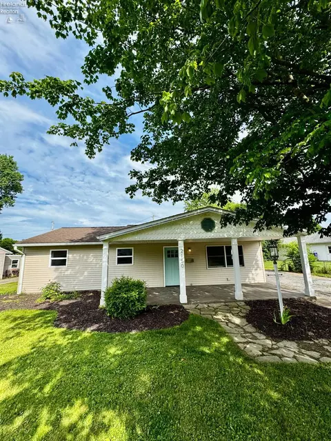 2150 Aspen Run, Sandusky, OH 44870