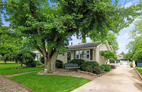 2089 Willow Cv, Marblehead, OH 43440