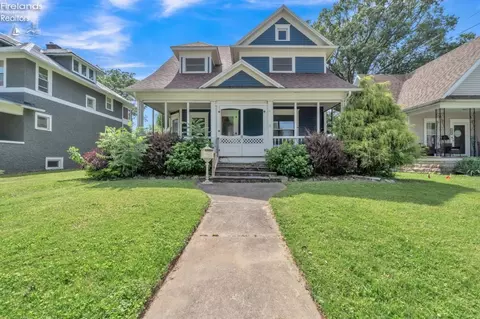 209 Euclid Ave, Bellevue, OH 44811