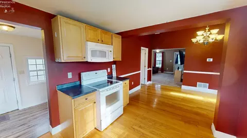 420 Ames St, Clyde, OH 43410 photo 12