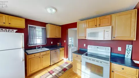 420 Ames St, Clyde, OH 43410 photo 11