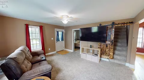 420 Ames St, Clyde, OH 43410 photo 6