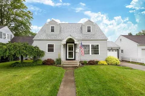234 S Pennsylvania Ave, Fremont, OH 43420