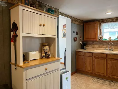 8048 E Mary Ln, Marblehead, OH 43440 photo 13