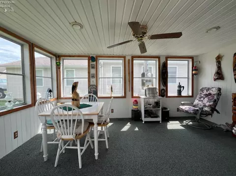 8048 E Mary Ln, Marblehead, OH 43440 photo 9
