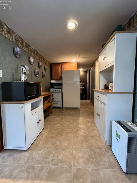 8048 E Mary Ln, Marblehead, OH 43440 photo 12