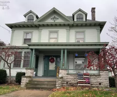 313 Lawrence St, Sandusky, OH 44870