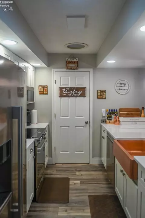 423 Leisure Dr, Huron, OH 44839 photo 8