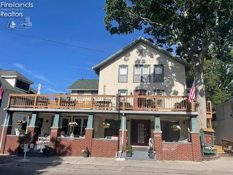 317 Maple #17, Lakeside, OH 43440