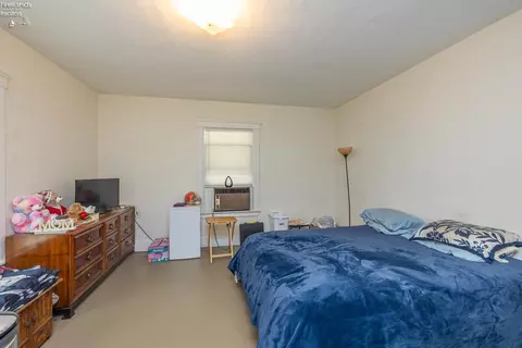 409 Gulf Rd, Elyria, OH 44035 photo 11