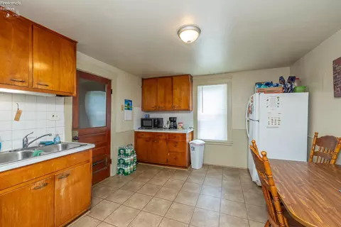 409 Gulf Rd, Elyria, OH 44035 photo 6