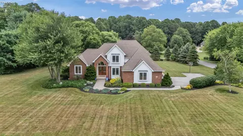 1 Eastwood Dr, Milan, OH 44846