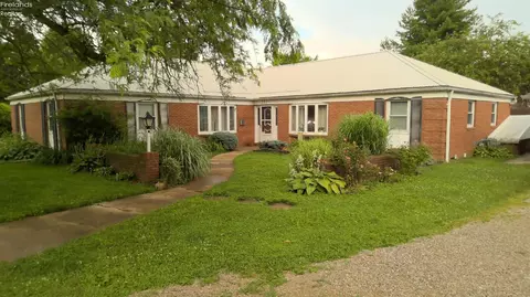 231 Lawrence St, Bellevue, OH 44811