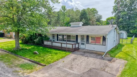254 Kensington Rd, Vermilion, OH 44089