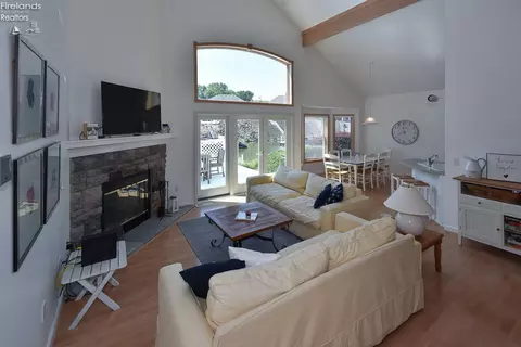 3935 Quarrystone Ct, Marblehead, OH 43440 photo 3