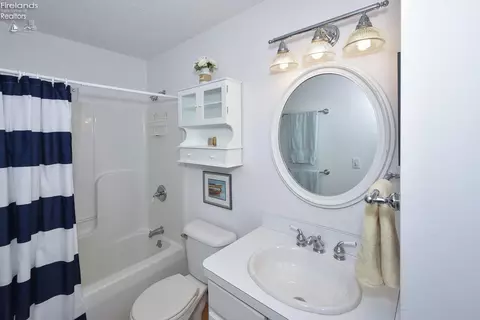 3935 Quarrystone Ct, Marblehead, OH 43440 photo 28