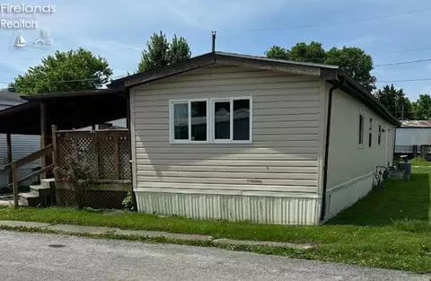 1548 S State Route 53 #10, Tiffin, OH 44883