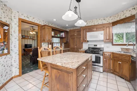 Kitchen - 280 W Main St, Norwalk, OH 44857 photo 4 of 6