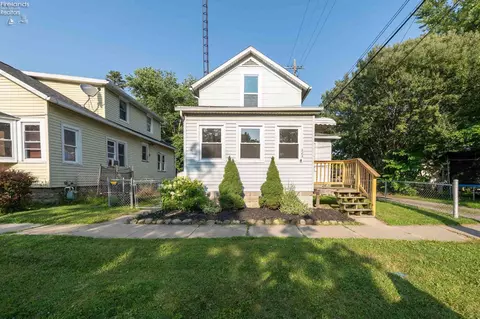 205 S Wayne St, Fremont, OH 43420
