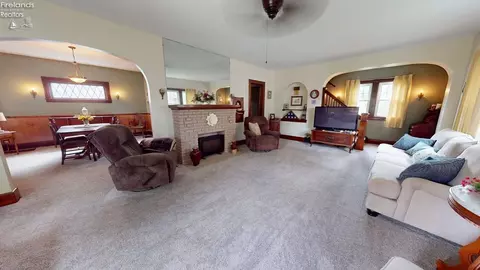 Other - 528 Maplewood St, Willard, OH 44890 photo 2 of 9