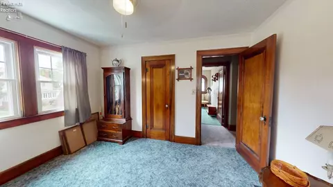 Bedroom - 528 Maplewood St, Willard, OH 44890 photo 2 of 3