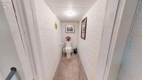 Bath - 528 Maplewood St, Willard, OH 44890 photo 1 of 1