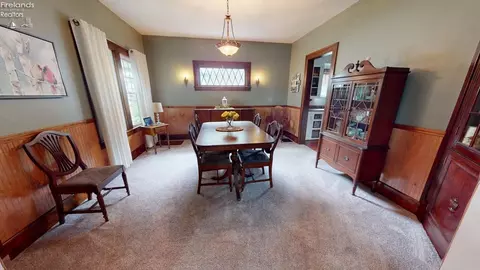 Dining - 528 Maplewood St, Willard, OH 44890 photo 4 of 4