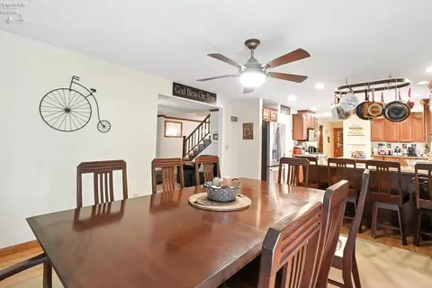 226 E Howard St, Willard, OH 44890 photo 9