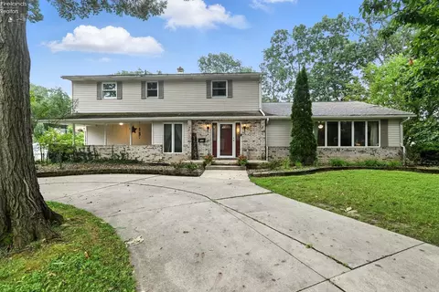 226 E Howard St, Willard, OH 44890