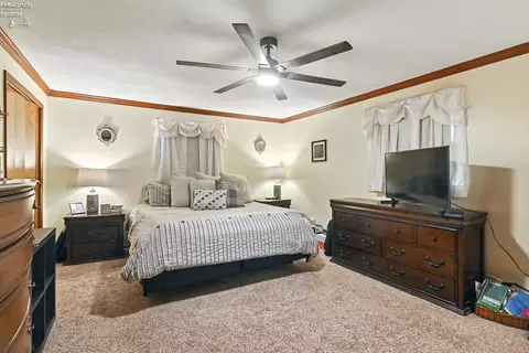 226 E Howard St, Willard, OH 44890 photo 21