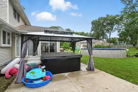 226 E Howard St, Willard, OH 44890 photo 32