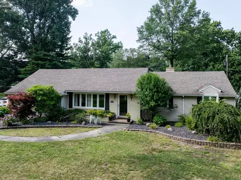 4744 Crestridge, Toledo, OH 43623