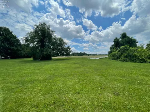 1910 E Perkins Ave, Sandusky, OH 44870 photo 3