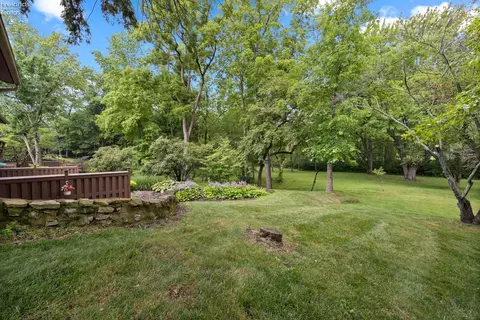 Exterior - 3905 Hilltop Dr, Huron, OH 44839 photo 8 of 11