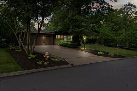Exterior - 3905 Hilltop Dr, Huron, OH 44839 photo 2 of 11