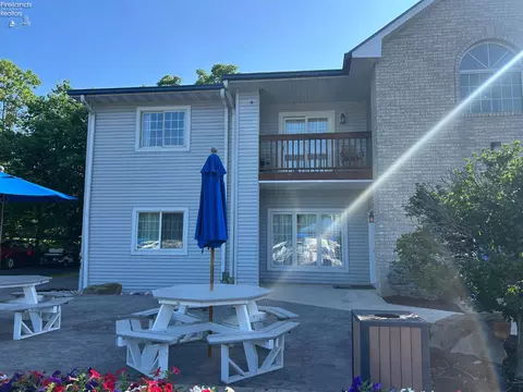 1230 Tri-motor #4, Put In Bay, OH 43456