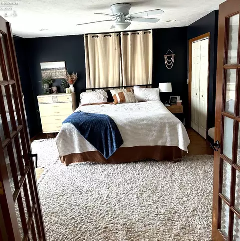 Bedroom - 703 Parkview Ct, Huron, OH 44839 photo 4 of 5