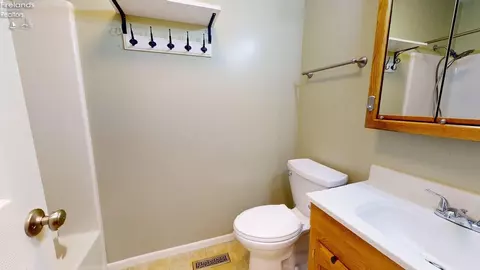 Bath - 1005 Tamarack Dr, Willard, OH 44890 photo 1 of 4