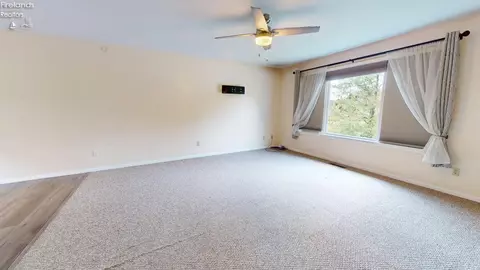 Living - 1005 Tamarack Dr, Willard, OH 44890 photo 3 of 7