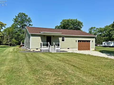 319 Monroe St, Bettsville, OH 44815